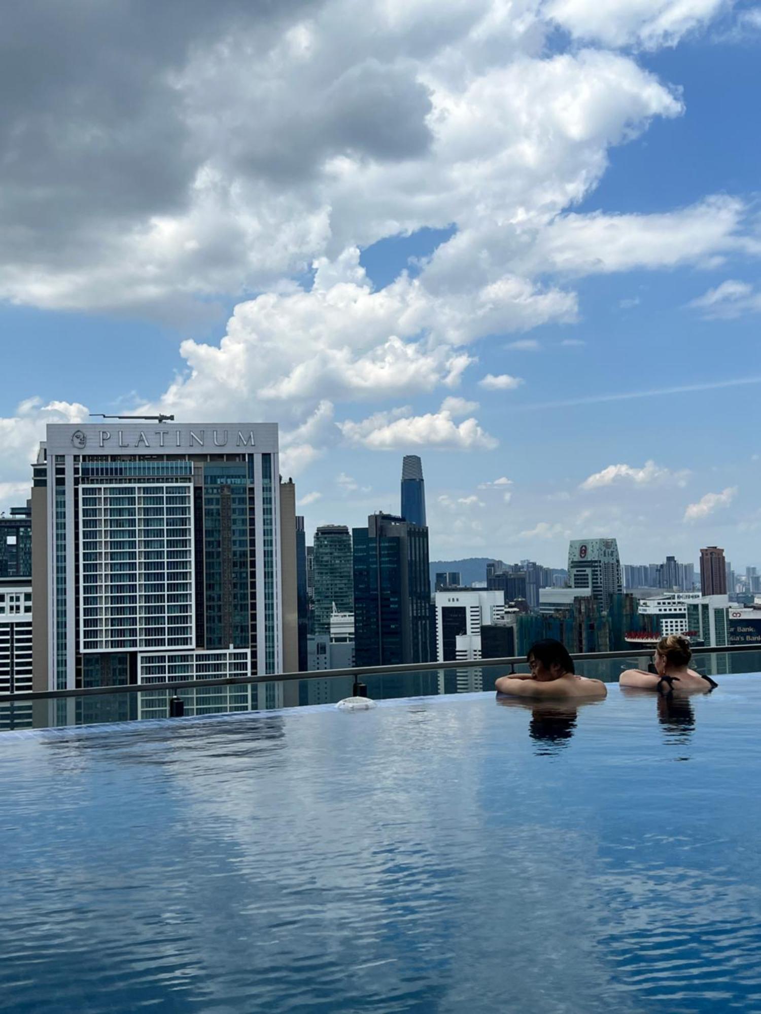 Colony Suites Klcc By Hibernate Kuala Lumpur Exterior foto