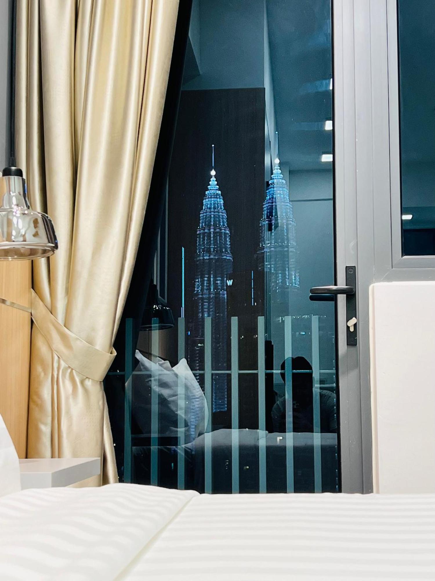 Colony Suites Klcc By Hibernate Kuala Lumpur Exterior foto